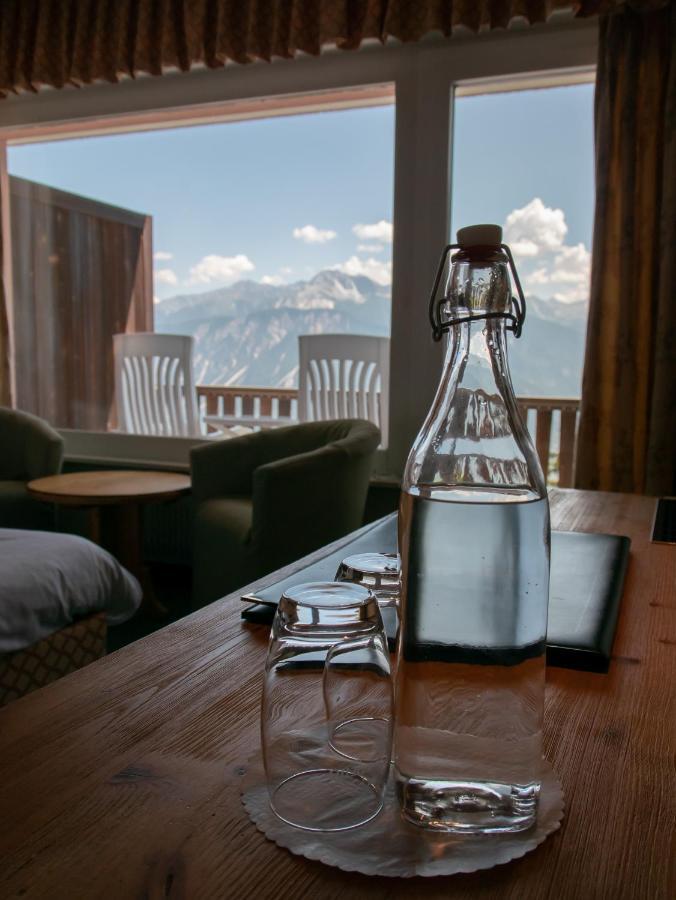 Hotel-Restaurant Le Mont Paisible, Crans-Montana Exterior foto